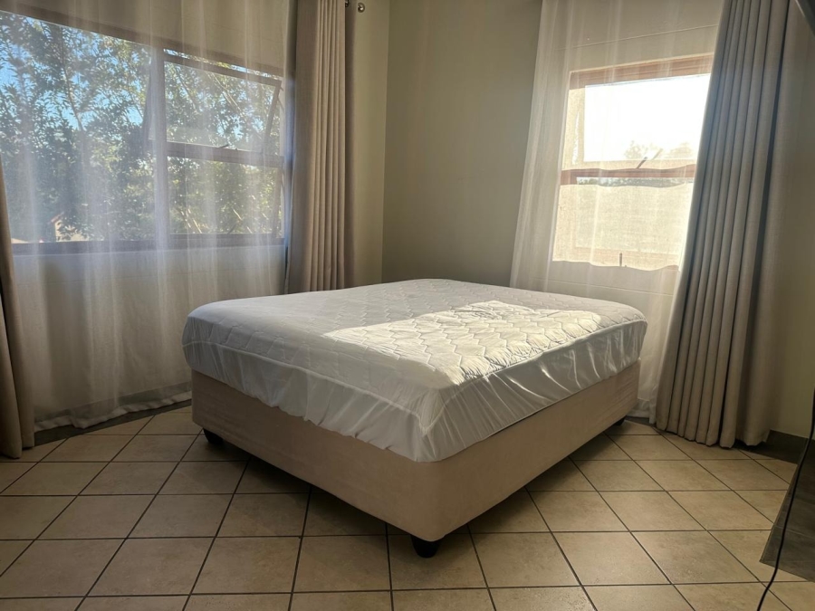 2 Bedroom Property for Sale in Waterval East North West